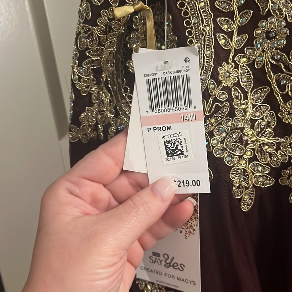 Prom Dress - Picture 3 of 4